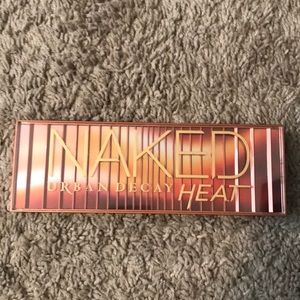 Urban Decay Naked HEAT Eyeshadow Palette